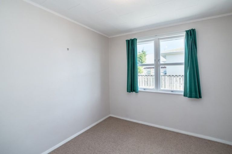 Photo of property in 36 Woodward Street East, Featherston, 5710