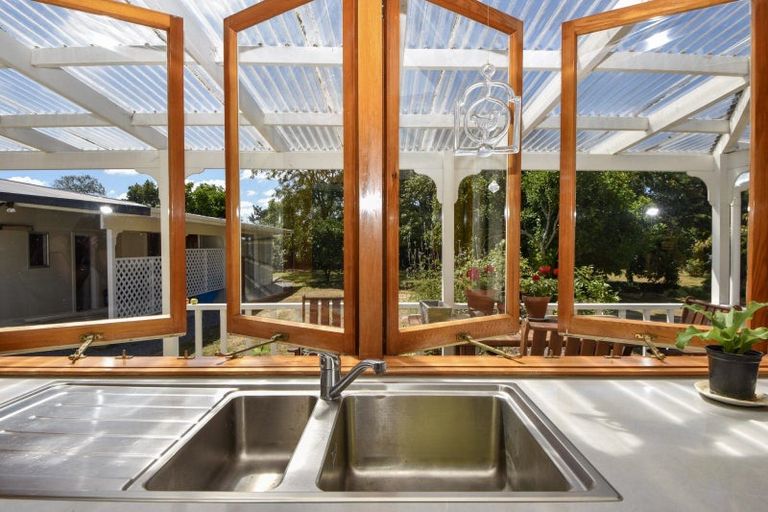 Photo of property in 90 Pembroke Street, Carterton, 5713