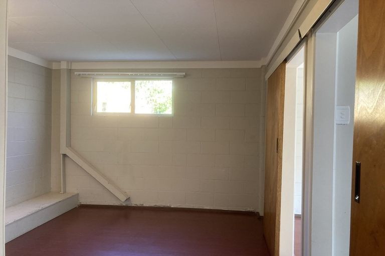 Photo of property in 75 Gossamer Drive, Pakuranga Heights, Auckland, 2010