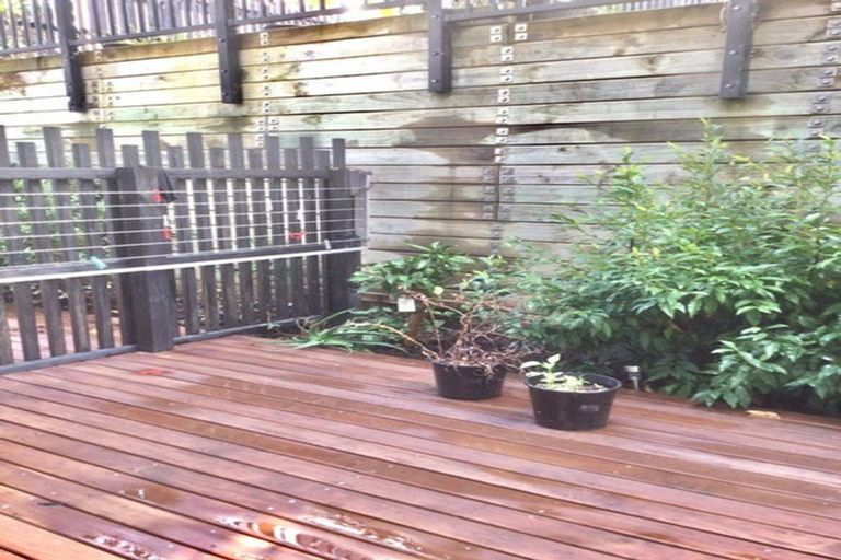 Photo of property in 34 Ceramic Lane, New Lynn, Auckland, 0600