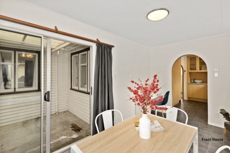 Photo of property in 43 Fleet Street, Naenae, Lower Hutt, 5011