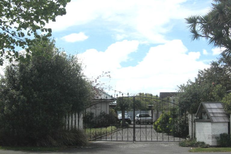 Photo of property in 27 Park Avenue, Oxford, 7430