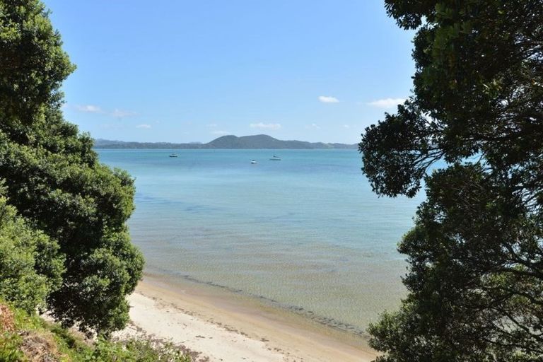 Photo of property in 156 One Tree Point Road, One Tree Point, 0118