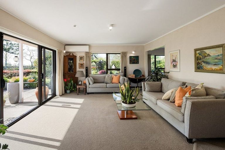 Photo of property in 166 Racecourse Road, Cambridge, 3493