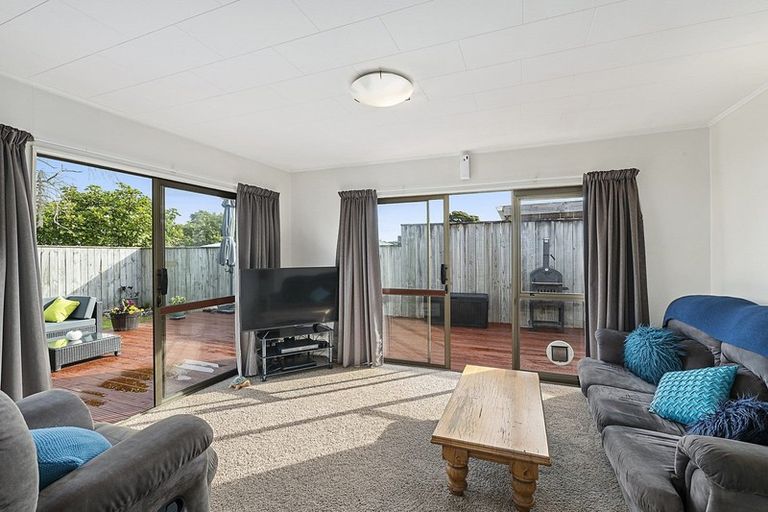 Photo of property in 19a Andrew Street, Waikanae, 5036