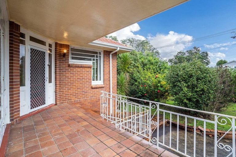 Photo of property in 8 Atarangi Road, Greenlane, Auckland, 1051