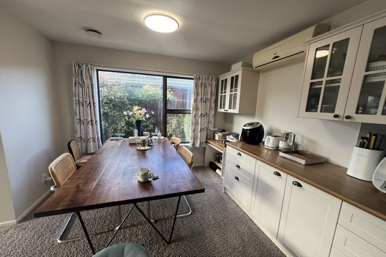 Photo of property in 2/7 Rhyl Place, Bryndwr, Christchurch, 8053