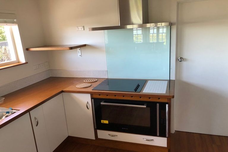 Photo of property in 12 Dowling Place, Pakuranga, Auckland, 2010