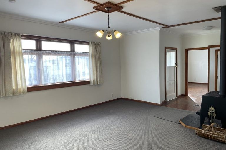 Photo of property in 52-52c Keith Street, Roslyn, Palmerston North, 4414
