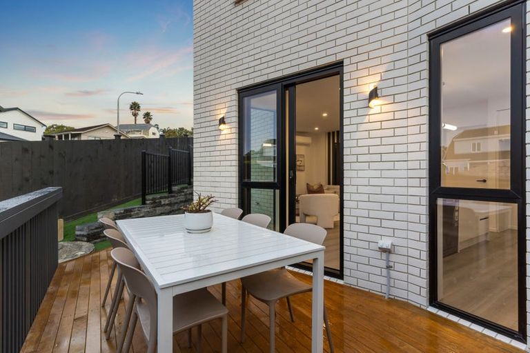 Photo of property in 14a Altair Place, Windsor Park, Auckland, 0632