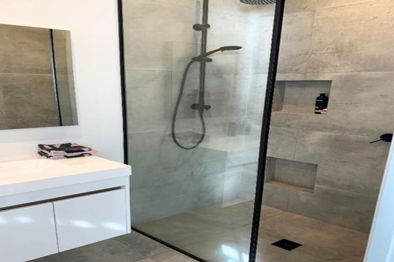 Photo of property in 31 Cockayne Road, Khandallah, Wellington, 6035