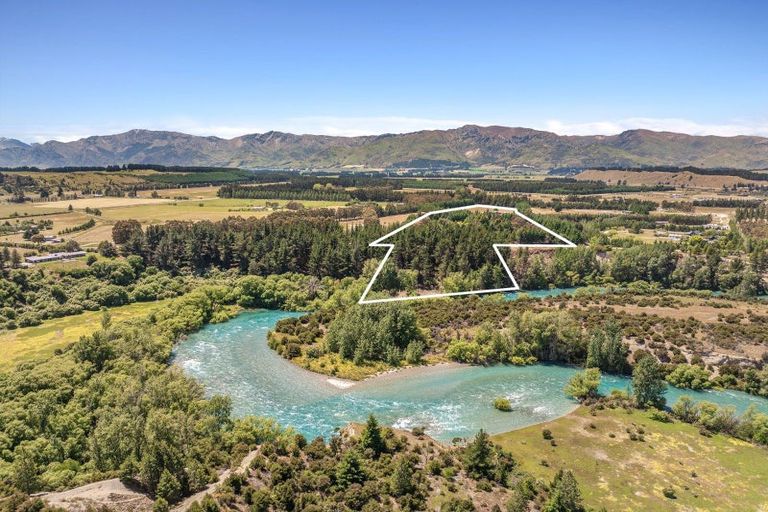 Photo of property in 124 Horseshoe Bend Drive, Albert Town, Wanaka, 9382