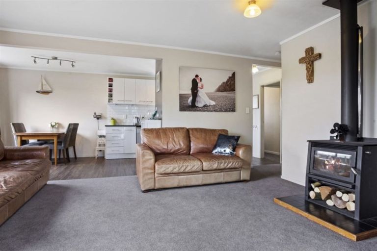 Photo of property in 12b Lawson Place, Hairini, Tauranga, 3112