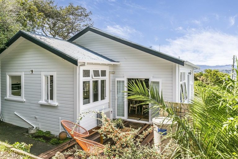 Photo of property in 35 Buckingham Street, Melrose, Wellington, 6023