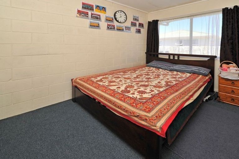 Photo of property in 2/90 Puhinui Road, Papatoetoe, Auckland, 2104