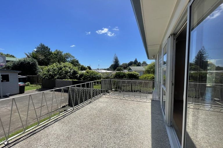 Photo of property in 22 Panama Road, Mount Wellington, Auckland, 1062