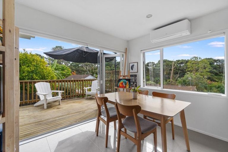 Photo of property in 3a Katrina Place, Massey, Auckland, 0614