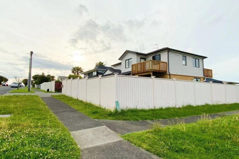 Photo of property in 20 Toroa Street, Torbay, Auckland, 0630