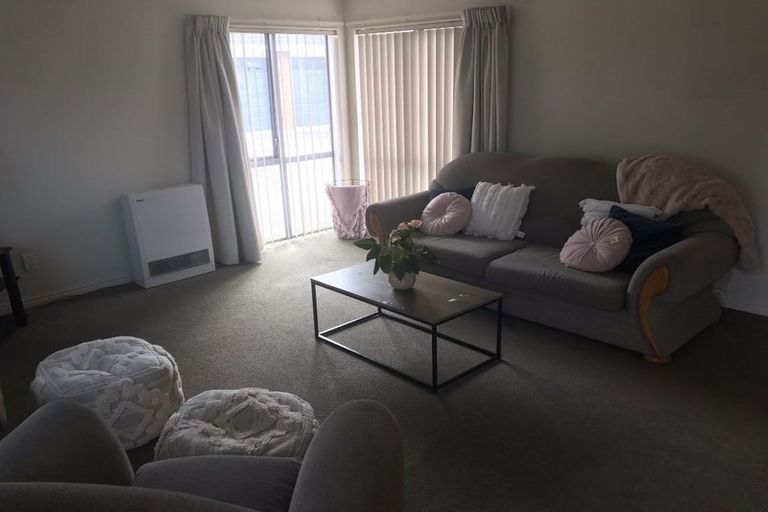 Photo of property in 4/49 Sackville Street, Fitzroy, New Plymouth, 4312