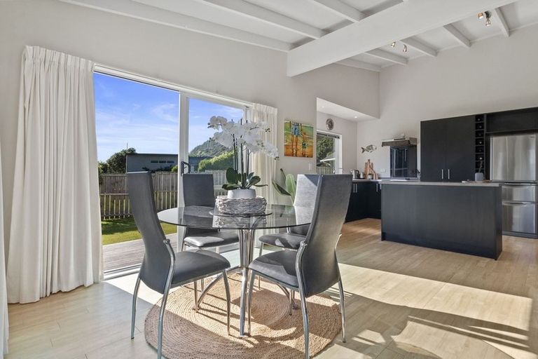 Photo of property in 33 Holland Close, Pauanui, Hikuai, 3579