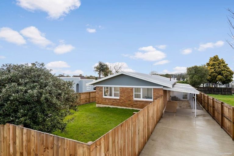 Photo of property in 1/170 Great South Road, Drury, 2113