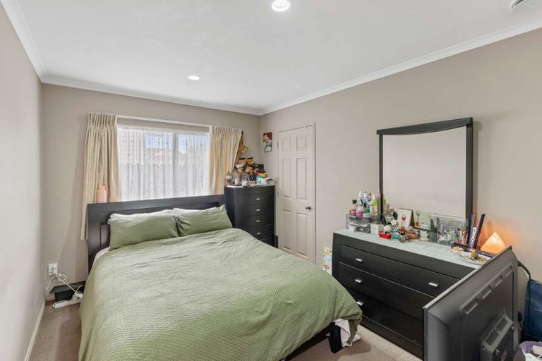 Photo of property in 1 Carrick Glen Avenue, Flat Bush, Auckland, 2019