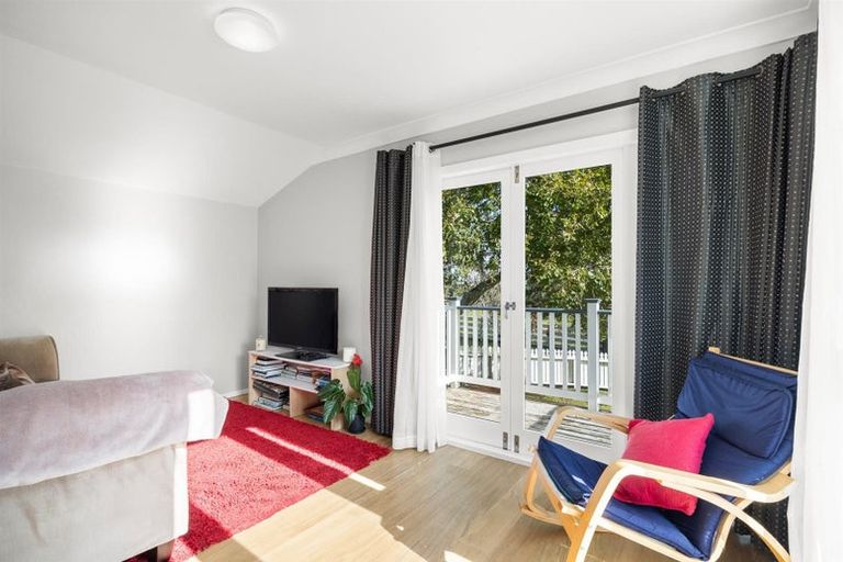 Photo of property in 603 Peak Road, Helensville, 0875