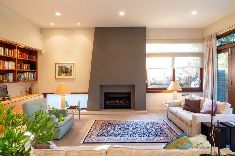 Photo of property in 1a Gillean Street, Havelock North, 4130