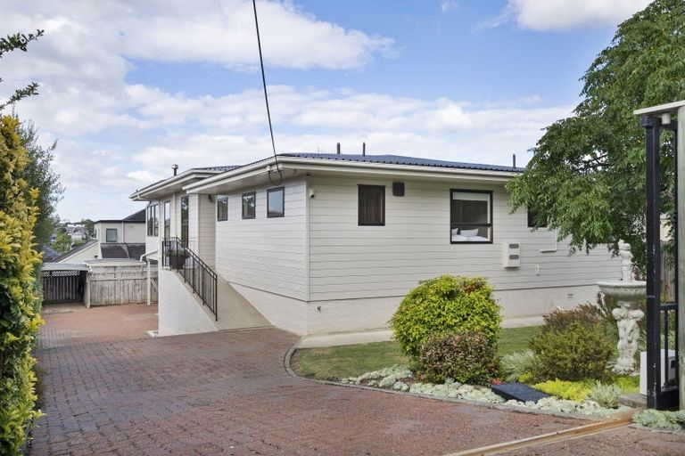 Photo of property in 1/15 Quebec Road, Milford, Auckland, 0620