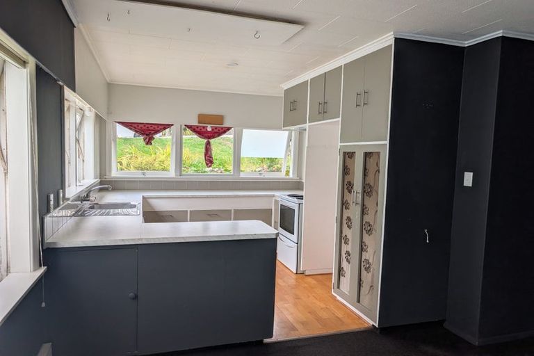 Photo of property in 74 Holborn Drive, Stokes Valley, Lower Hutt, 5019