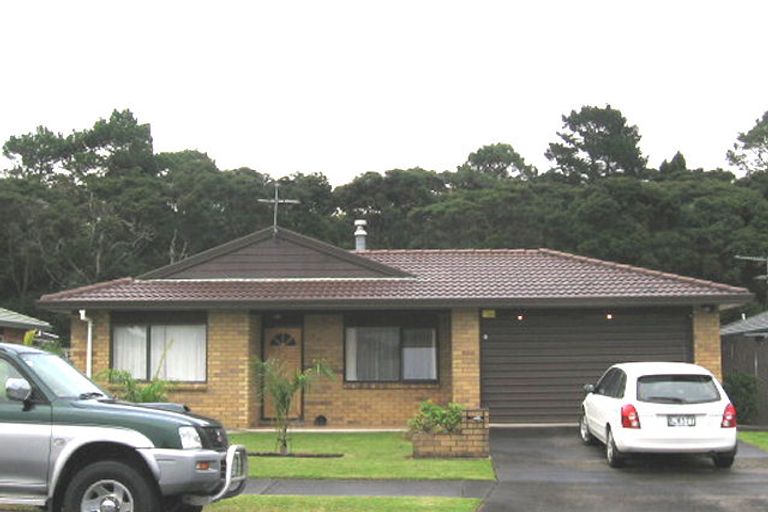 Photo of property in 12 Waimoko Glen, Swanson, Auckland, 0612