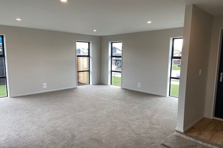 Photo of property in 9 Burrow Street, Rolleston, 7614