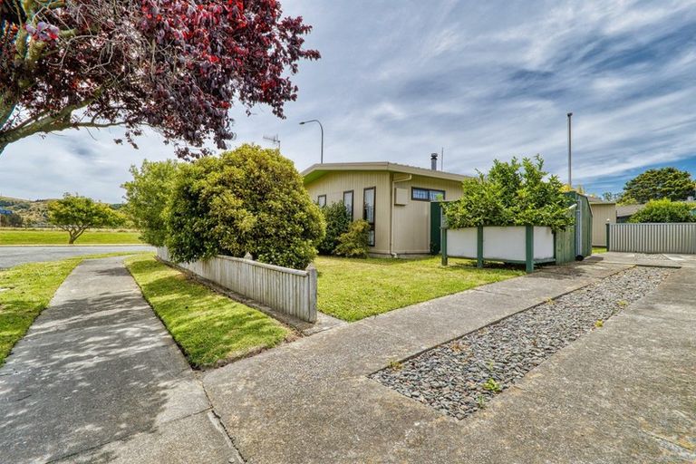 Photo of property in 339 Westminster Avenue, Tamatea, Napier, 4112