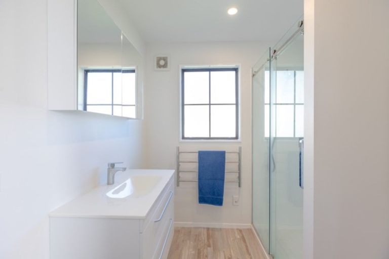 Photo of property in 11 Marne Grove, Waitangirua, Porirua, 5024