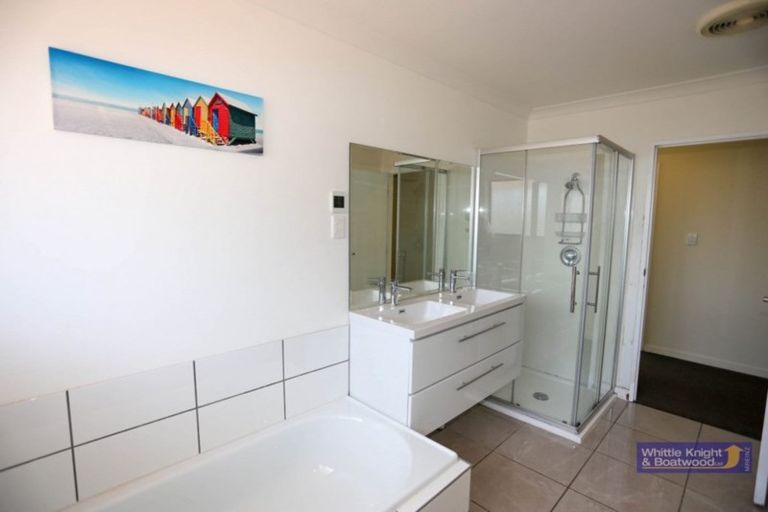 Photo of property in 6 Holmcroft Court, Cracroft, Christchurch, 8022