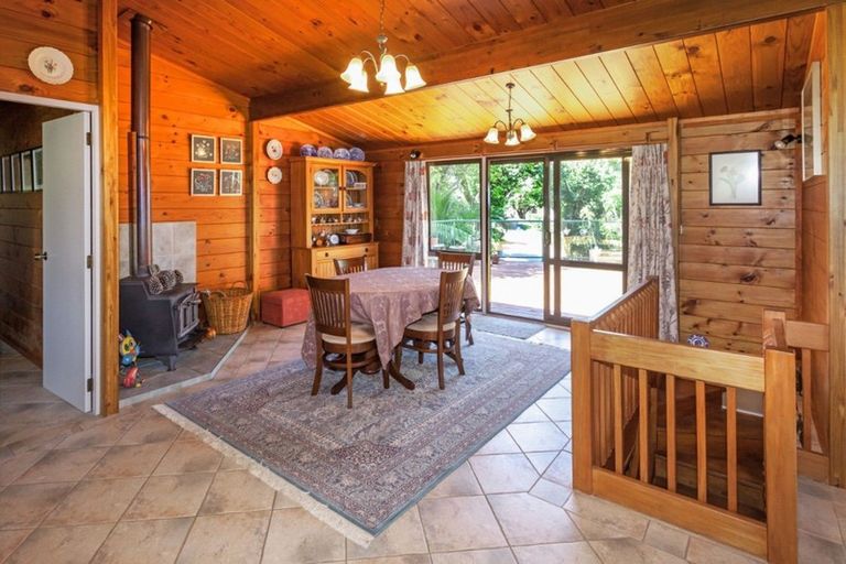 Photo of property in 444 Onemana Drive, Onemana, Whangamata, 3691