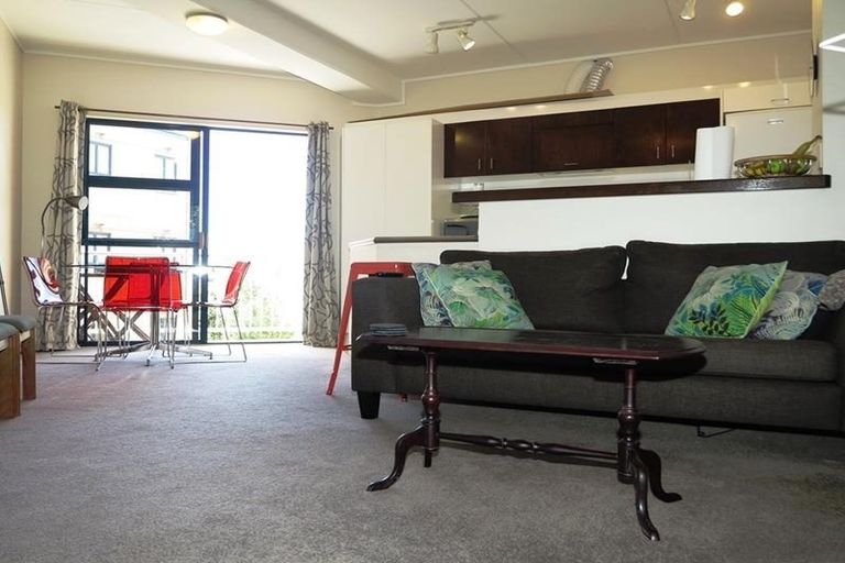 Photo of property in 40 Charlotte Street, Takapau, 4203