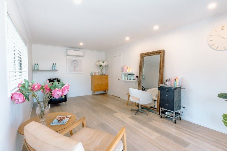 Photo of property in 16 Tomika Crescent, Papamoa Beach, Papamoa, 3118