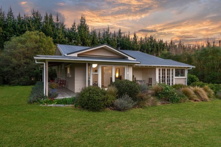 Photo of property in 460 Weedons Ross Road, West Melton, Christchurch, 7675