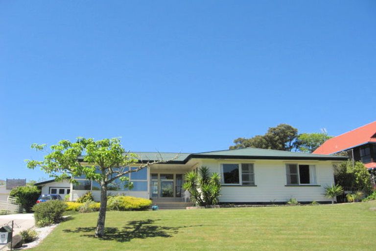 Photo of property in 17 Marian Drive, Inner Kaiti, Gisborne, 4010