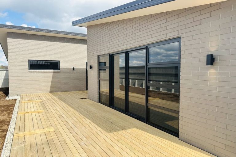 Photo of property in 38 Kourataki Road, Baverstock, Hamilton, 3200