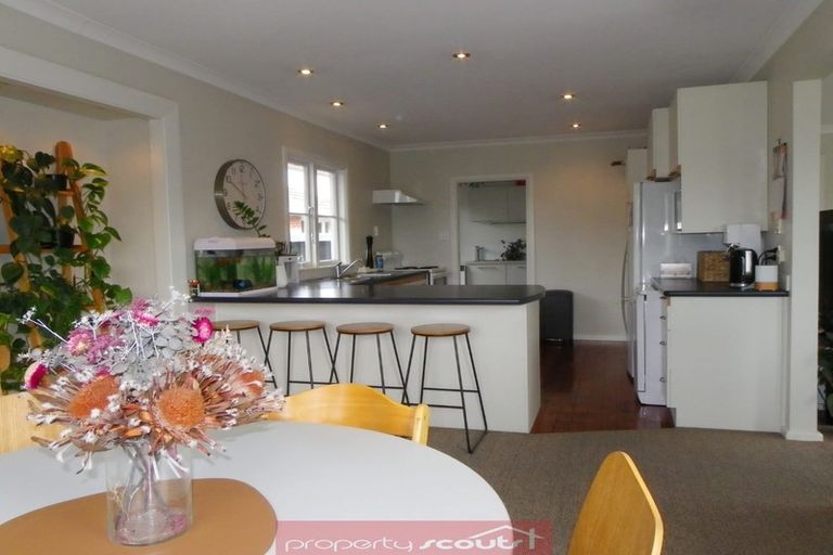 Photo of property in 17 Manor Place, Bryndwr, Christchurch, 8053