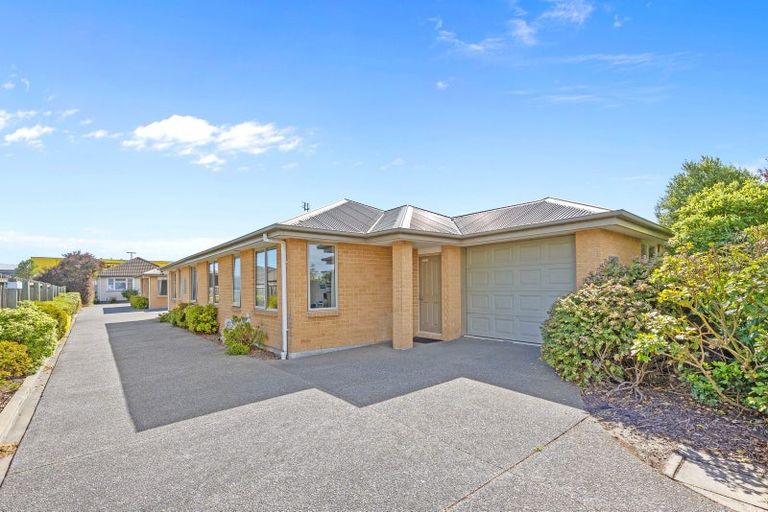 Photo of property in 1/160 Breezes Road, Aranui, Christchurch, 8061