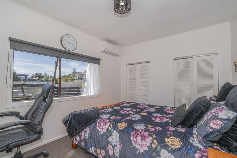 Photo of property in 2 Ridge Road, Tairua, 3508