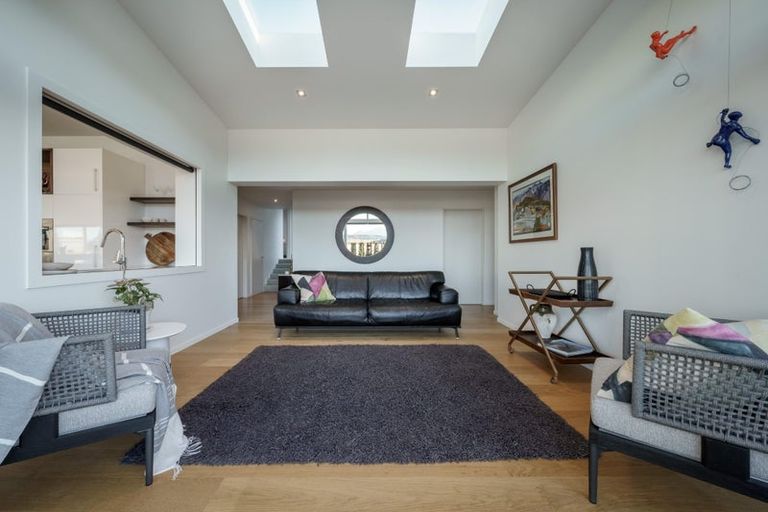 Photo of property in 19a Sunrise Bay Drive, Wanaka, 9305