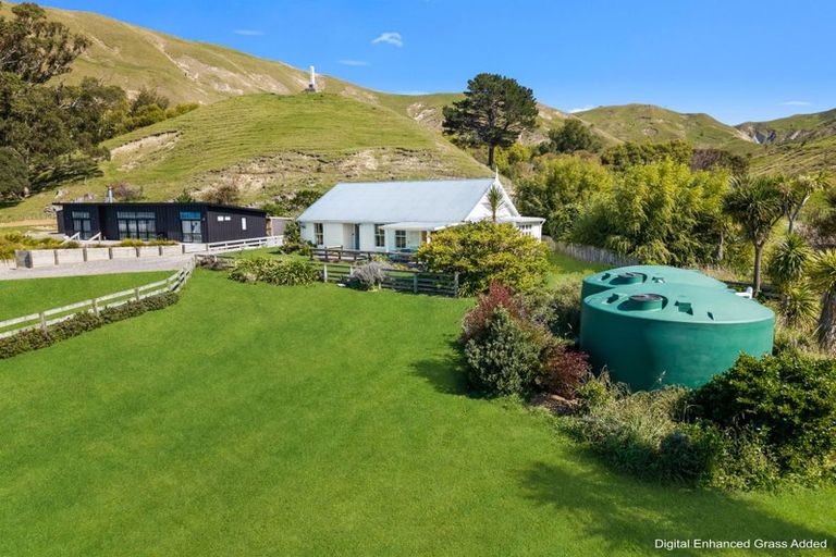 Photo of property in 4c Shoal Beach Road, Aramoana, Omakere, 4271
