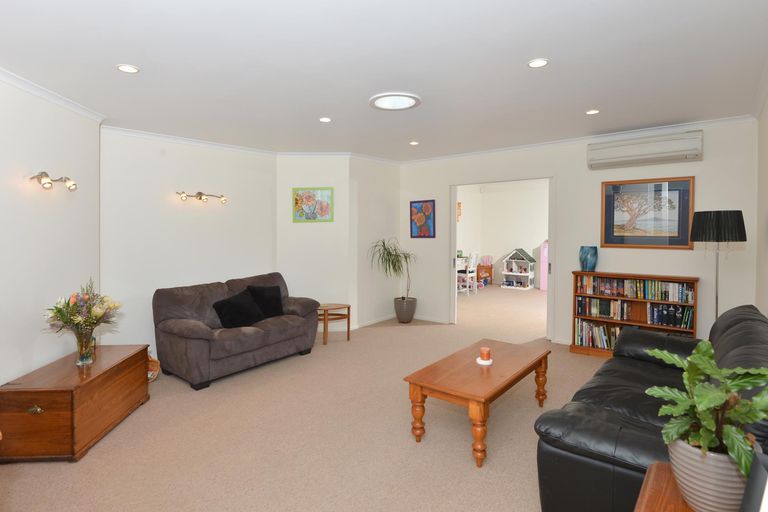 Photo of property in 10 Chatsfield Place, Te Kamo, Whangarei, 0112