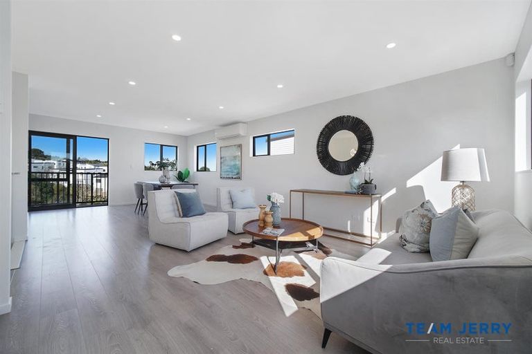 Photo of property in 14a Wahine Street, Papakura, 2110