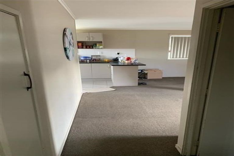 Photo of property in 3/152 Lincoln Road, Henderson, Auckland, 0610