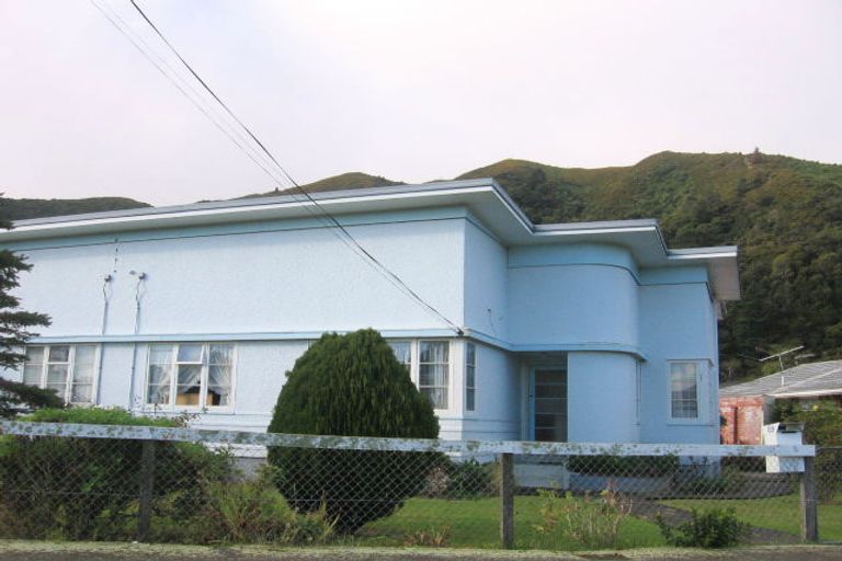 Photo of property in 9 Hayward Terrace, Waiwhetu, Lower Hutt, 5010